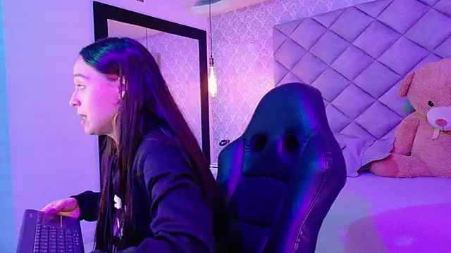 Snapshot of CARO_ADAMS1 chatting on November 28, 2025, 11:46 am CARO ADAMS1 online show from November 28, 2025, 11:46 am