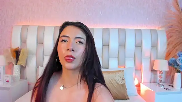 Ari lynn  online show from December 3, 2025, 3:25 am