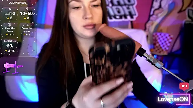 AliceOfWondersS online show from February 2, 2026, 8:24 am