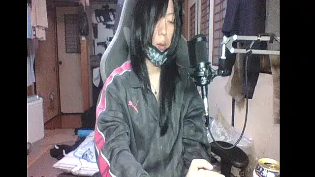 Snapshot of harinyanxxx chatting on October 31, 2025, 6:53 pm harinyanxxx online show from October 31, 2025, 6:53 pm