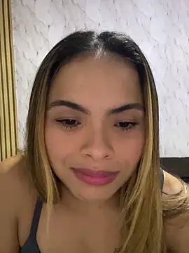 safadinhaquenteW online show from February 26, 2026, 2:54 am