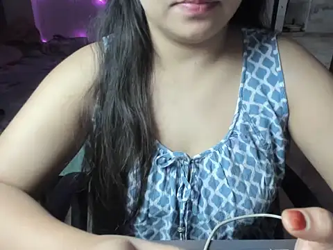 Snapshot of Divya68 chatting on November 13, 2025, 5:01 pm Divya68 online show from November 13, 2025, 5:01 pm