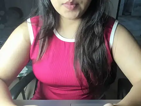 Snapshot of Divya68 chatting on December 17, 2025, 5:19 pm Divya68 online show from December 17, 2025, 5:19 pm