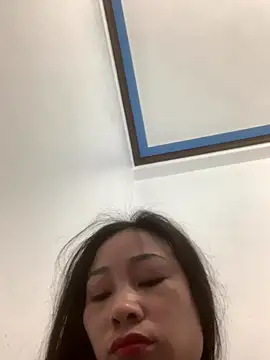 Linh sexyy online show from October 27, 2025, 8:46 pm