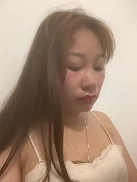 Linh sexyy online show from March 25, 2026, 11:00 pm