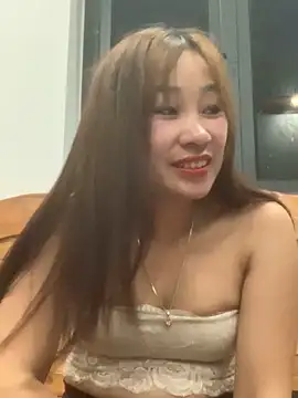 Linh sexyy online show from April 3, 2026, 4:05 pm