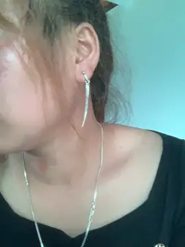 Linh sexyy online show from April 25, 2026, 8:17 am