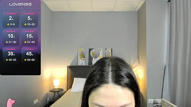 Snapshot of ChillGato chatting on October 24, 2025, 1:35 am ChillGato online show from October 24, 2025, 1:35 am