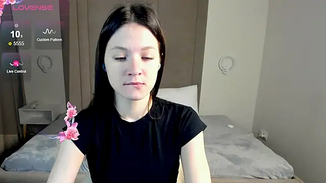 Snapshot of ChillGato chatting on November 19, 2025, 1:49 am ChillGato online show from November 19, 2025, 1:49 am