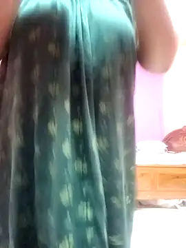 Snapshot of ITZ_YUVIKA chatting on November 21, 2025, 11:20 am ITZ YUVIKA online show from November 21, 2025, 11:20 am