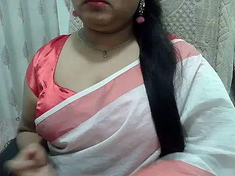 Snapshot of SexyRani2000 chatting on May 17, 2026, 5:20 pm SexyRani2000 online show from May 17, 2026, 5:20 pm