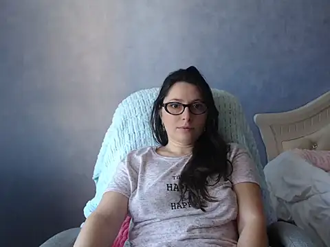 LuckyLisa23 online show from April 27, 2026, 9:07 am