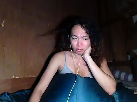 Snapshot of wildcat30 chatting on October 13, 2025, 5:24 pm wildcat30 online show from October 13, 2025, 5:24 pm