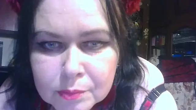 Snapshot of CharleeKendall chatting on November 1, 2025, 5:15 pm CharleeKendall online show from November 1, 2025, 5:15 pm