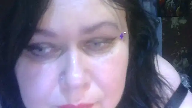 Snapshot of CharleeKendall chatting on November 26, 2025, 10:16 am CharleeKendall online show from November 26, 2025, 10:16 am