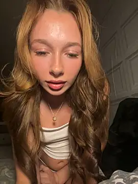 Snapshot of PoppyBabeMae chatting on November 1, 2025, 11:51 pm PoppyBabeMae online show from November 1, 2025, 11:51 pm