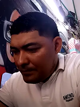 sexyandres 23 online show from March 18, 2026, 2:09 pm