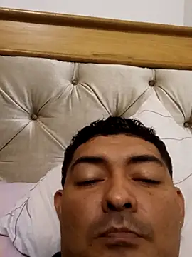 sexyandres 23 online show from May 2, 2026, 4:39 am
