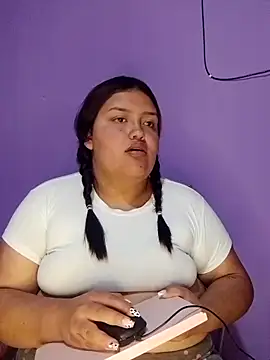 natt-bigass online show from February 7, 2026, 4:49 am