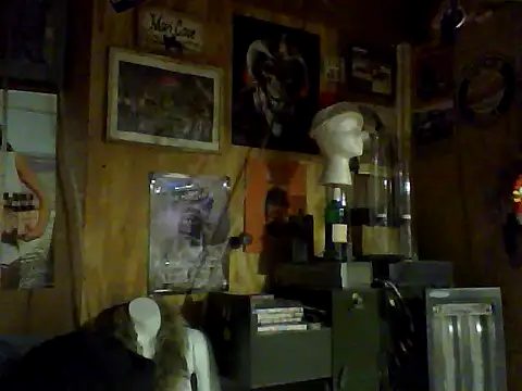 Snapshot of OldManOnline chatting on March 4, 2026, 10:16 pm OldManOnline online show from March 4, 2026, 10:16 pm