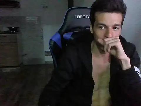 Snapshot of calkestis12 chatting on December 17, 2025, 5:13 am calkestis12 online show from December 17, 2025, 5:13 am