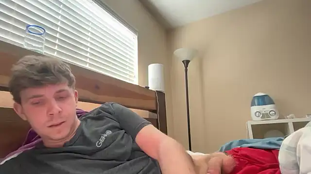 eddieeeeee1232 online show from March 11, 2026, 6:25 pm