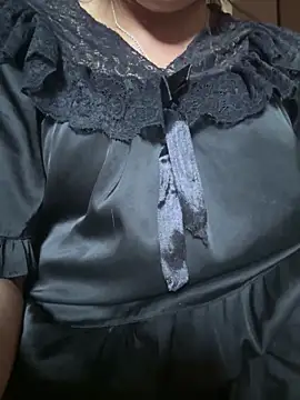 Snapshot of -Paige- chatting on June 3, 2026, 10:51 am -Paige- online show from June 3, 2026, 10:51 am