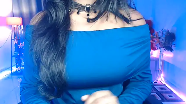 Snapshot of Rashiii_ chatting on July 11, 2026, 10:00 pm Rashiii online show from July 11, 2026, 10:00 pm