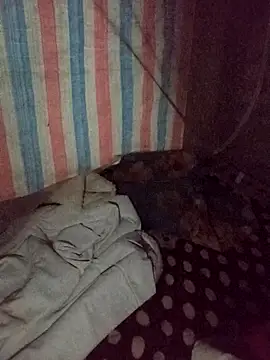 siusiu-00 online show from October 23, 2025, 9:57 pm