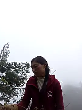 siusiu-00 online show from October 25, 2025, 1:02 am