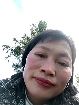 siusiu-00 online show from November 7, 2025, 6:35 am