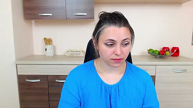 Snapshot of Soft_Lilly chatting on October 22, 2025, 5:52 am Soft Lilly online show from October 22, 2025, 5:52 am