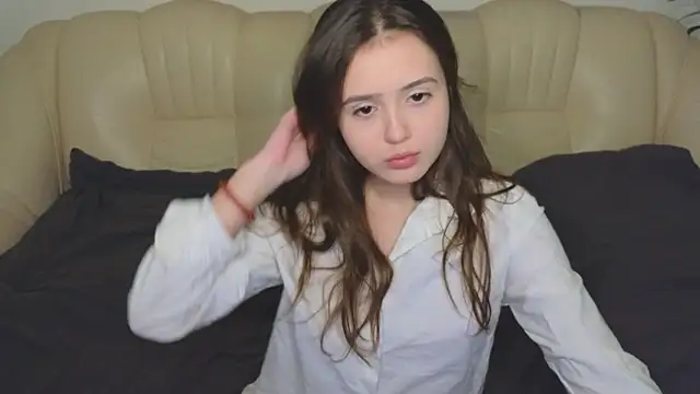 Snapshot of ViolaHight chatting on October 27, 2025, 6:23 pm ViolaHight online show from October 27, 2025, 6:23 pm