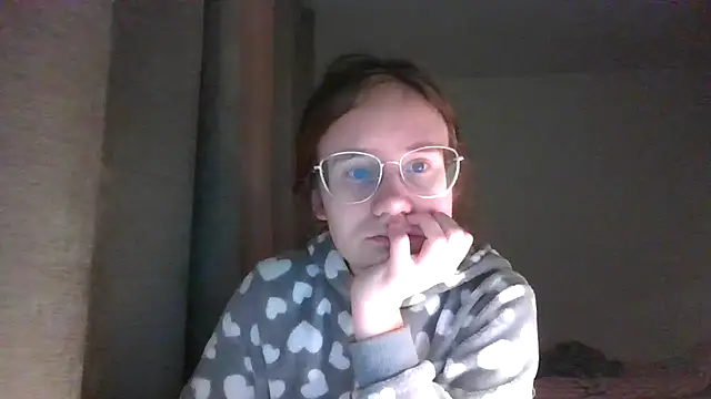 Snapshot of LuckySLove chatting on January 12, 2026, 5:07 pm LuckySLove online show from January 12, 2026, 5:07 pm