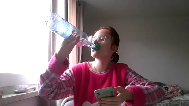 Snapshot of LuckySLove chatting on March 15, 2026, 1:17 pm LuckySLove online show from March 15, 2026, 1:17 pm