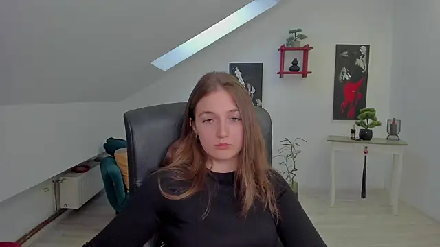 AnneWilsonn online show from May 5, 2026, 4:53 am