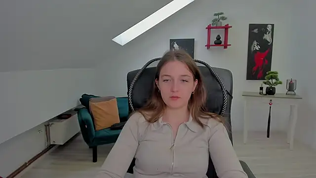 AnneWilsonn online show from May 8, 2026, 5:35 am