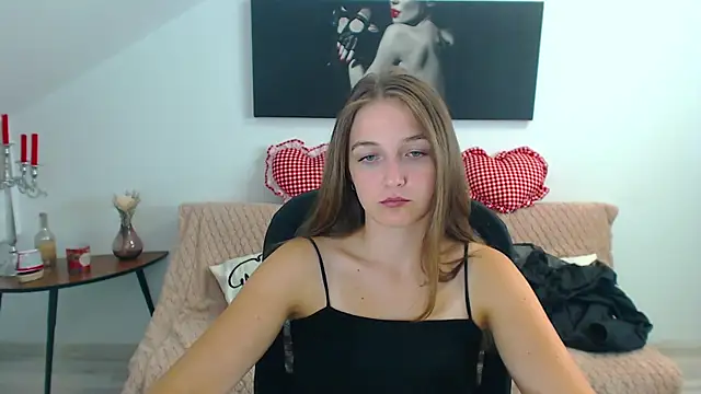 AnneWilsonn online show from July 24, 2026, 6:44 am