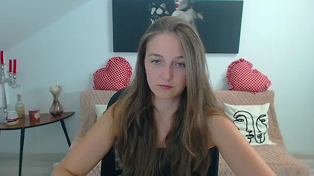 AnneWilsonn online show from July 27, 2026, 8:10 am