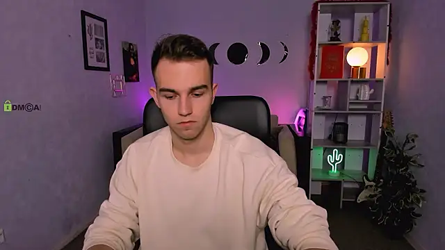 astren villo online show from February 24, 2026, 6:44 am