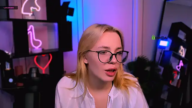 Snapshot of sendi_cais chatting on November 26, 2025, 12:17 pm sendi cais online show from November 26, 2025, 12:17 pm