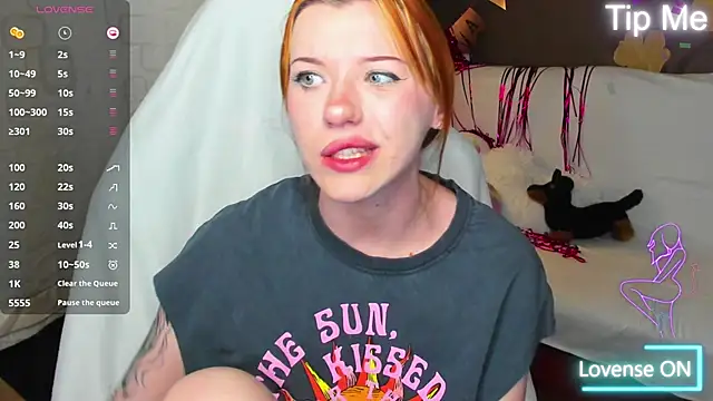 MeganNewCat online show from June 26, 2026, 8:46 pm
