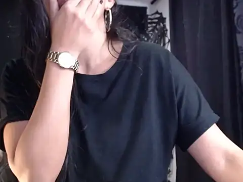 Lucyy Naugthy online show from October 16, 2025, 12:17 pm