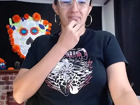 Snapshot of Lucyy_Naugthy chatting on November 21, 2025, 11:53 am Lucyy Naugthy online show from November 21, 2025, 11:53 am