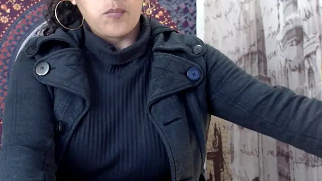 Lucyy Naugthy online show from February 19, 2026, 1:51 pm