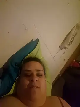 Snapshot of BigBusty_VoluptuousMilfX chatting on November 4, 2025, 7:35 pm BigBusty VoluptuousMilfX online show from November 4, 2025, 7:35 pm