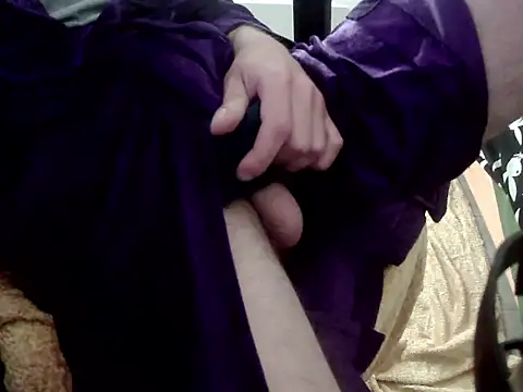 Snapshot of Batboy94 chatting on April 20, 2026, 9:49 pm Batboy94 online show from April 20, 2026, 9:49 pm