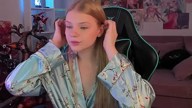 Snapshot of LilitRosen chatting on November 5, 2025, 5:24 pm LilitRosen online show from November 5, 2025, 5:24 pm