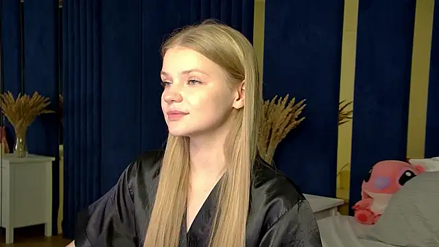 Snapshot of LilitRosen chatting on November 12, 2025, 6:47 am LilitRosen online show from November 12, 2025, 6:47 am