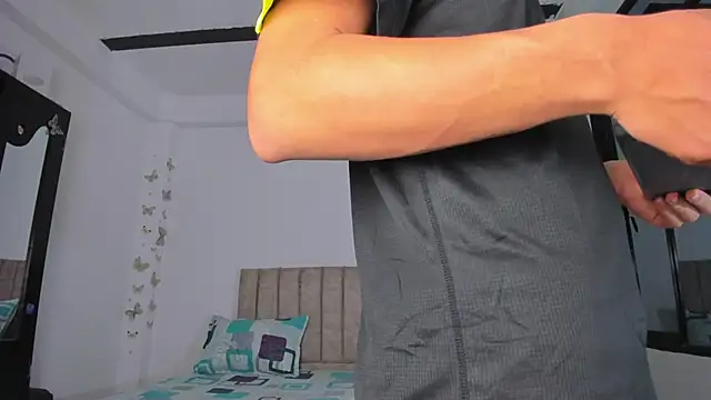 Axel Cody  online show from March 4, 2026, 11:27 am